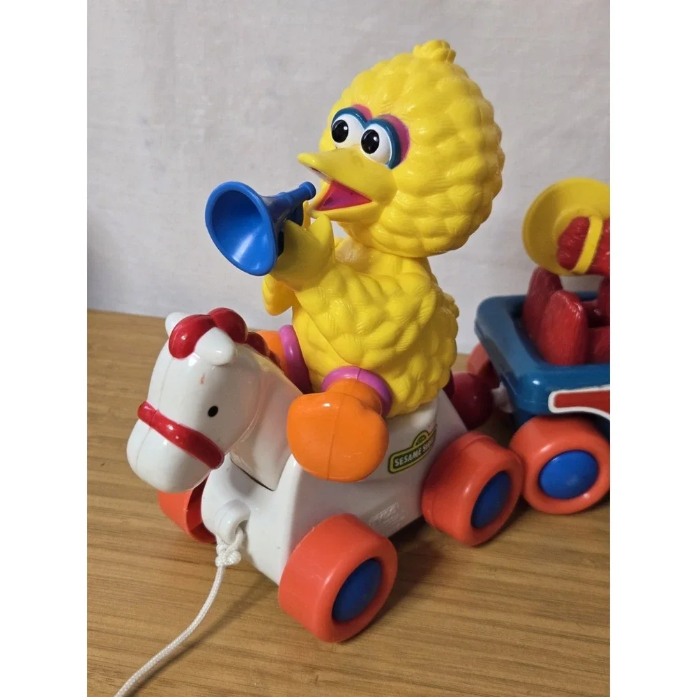 Vintage Sesame Street Parade Band TYCO Pull Train 16